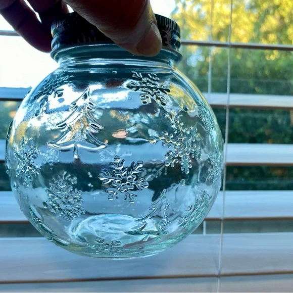Two Holiday storage glass jars 🌲❄️ - Picture 4 of 4